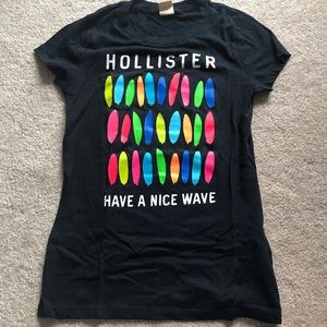⭐️4 for$20⭐️Hollister tee size M